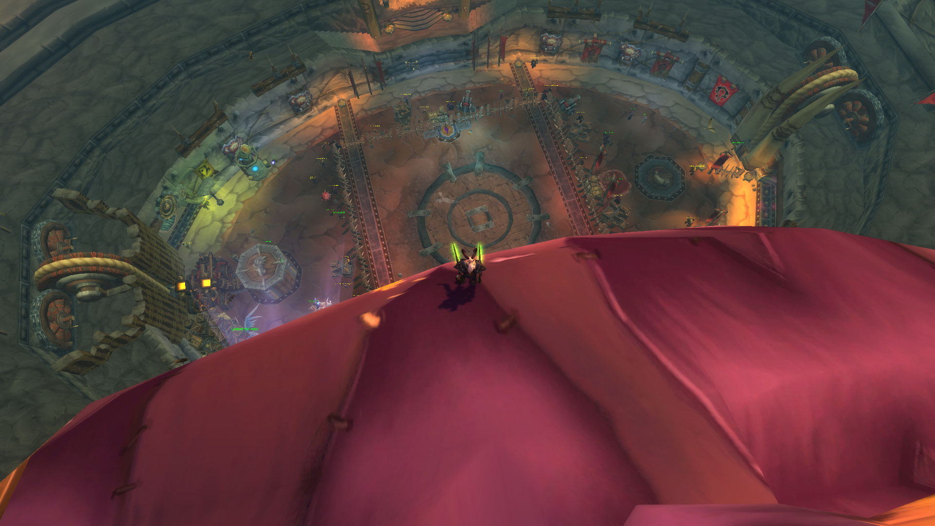 Sur le dirigeable qui domine l'Arène de Castagn’ar.