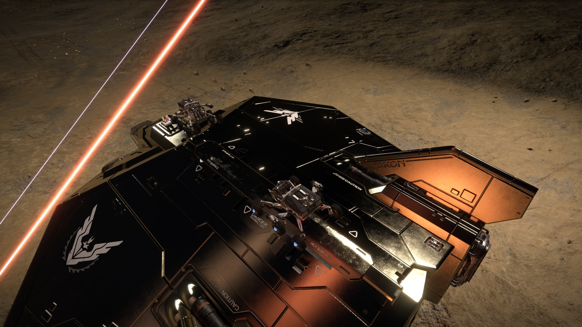 Le même caradine qui joue... C'est moi et Trèmollo sur mon vaisseau...<br />(Que j'ai fait décollé avec nous dessus XD)