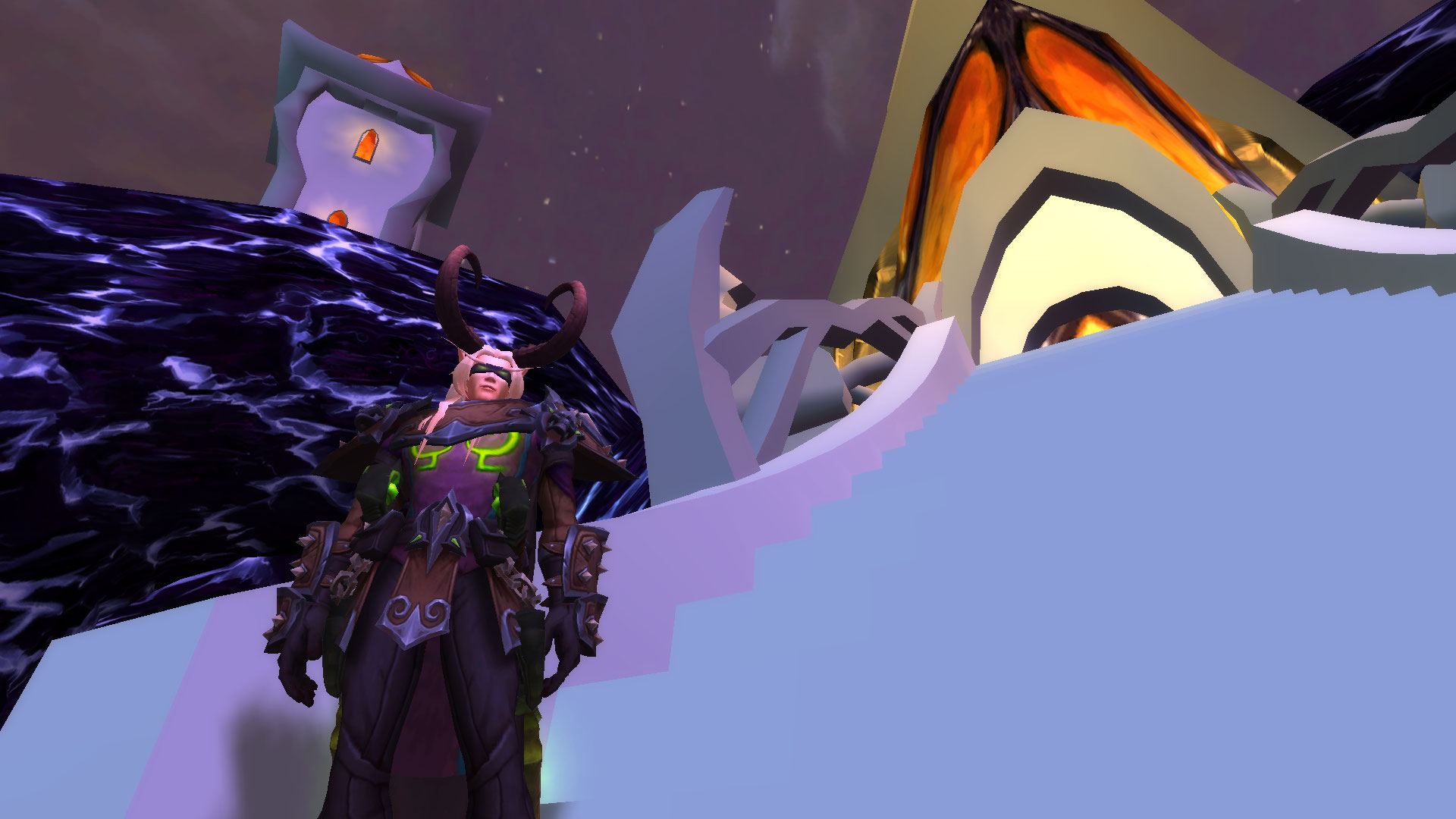 Maison mantis avec la tour en arrière-plan.